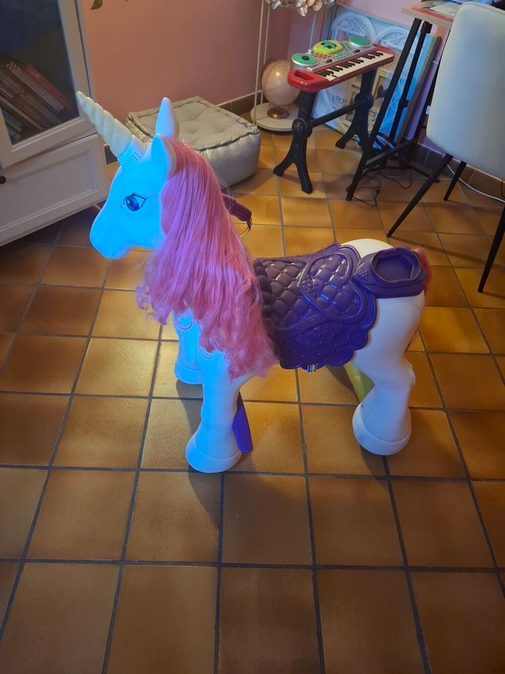 Licorne &eacute;lectrique Feber ( pas d'exp&eacute;dition ) Jeux / jouets