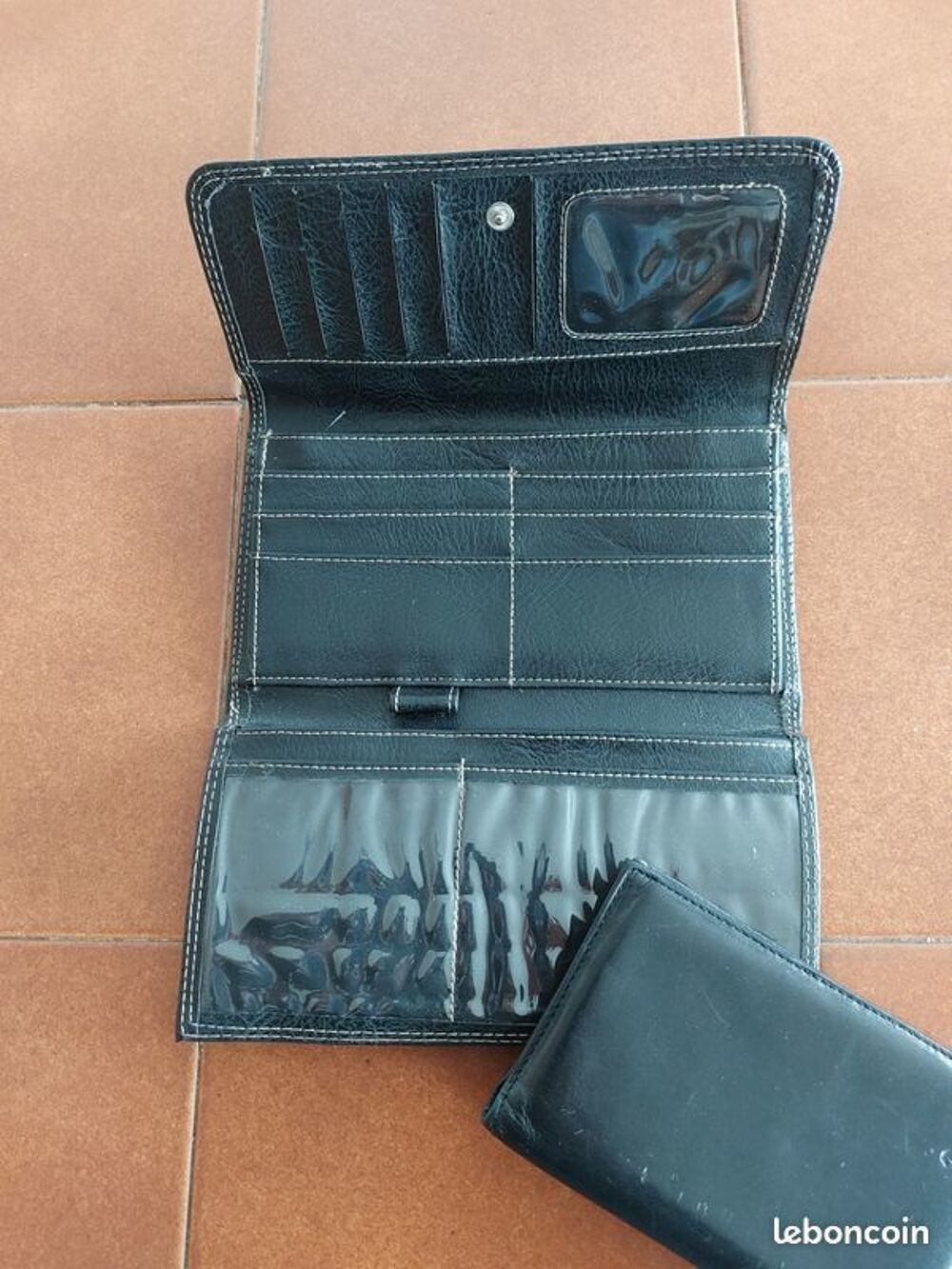 Lot de 2 portefeuilles Maroquinerie