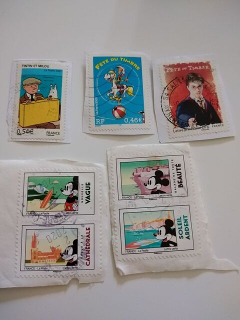 Lot de 7 timbres de collection  Bd et dessins anims  3 Baignes-Sainte-Radegonde (16)