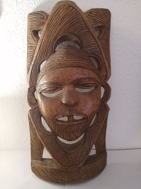 Trs beau masque Africain du Nigeria en bois exotique 33 Habsheim (68)