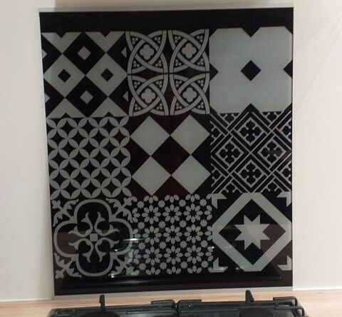 Cr�dence ou fond de hotte en verre 35 �lincourt-Sainte-Marguerite (60)