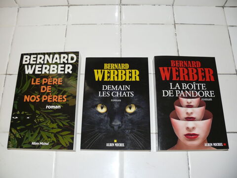 Livres de  Bernard Werber  9 Saintes (17)