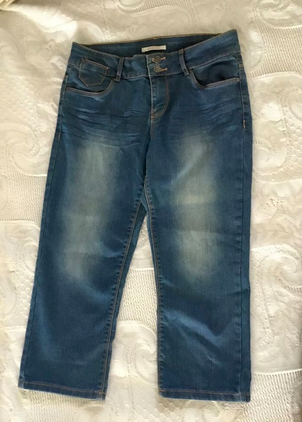 Jeans femme court, Neuf, Taille 40, Cama&iuml;eu, Taille basse. Vêtements