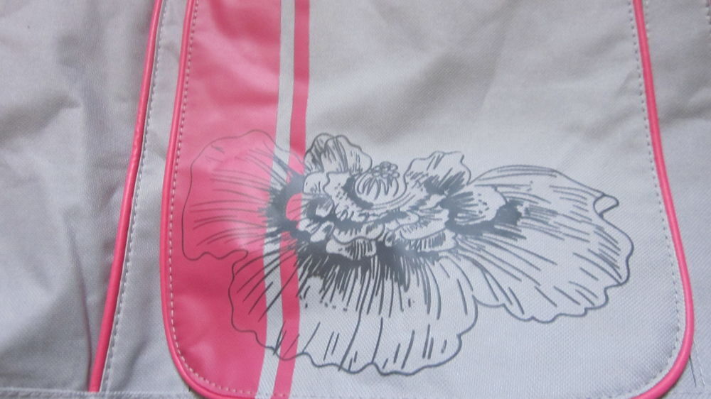 Sac forme gibeci&egrave;re Maroquinerie