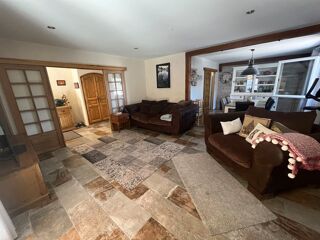  Villa � vendre 9 pi�ces 260 m�