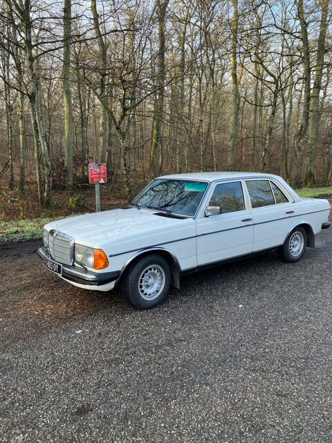 MERCEDES Voiture 1978 occasion Keskastel 67260