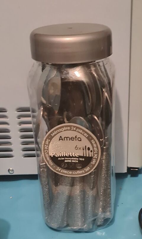 Lot 24 couverts,Amefa, neuf. Gris paillet 8 Domont (95)