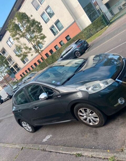 Peugeot 208 1.2 VTi 82ch BVM5 Active