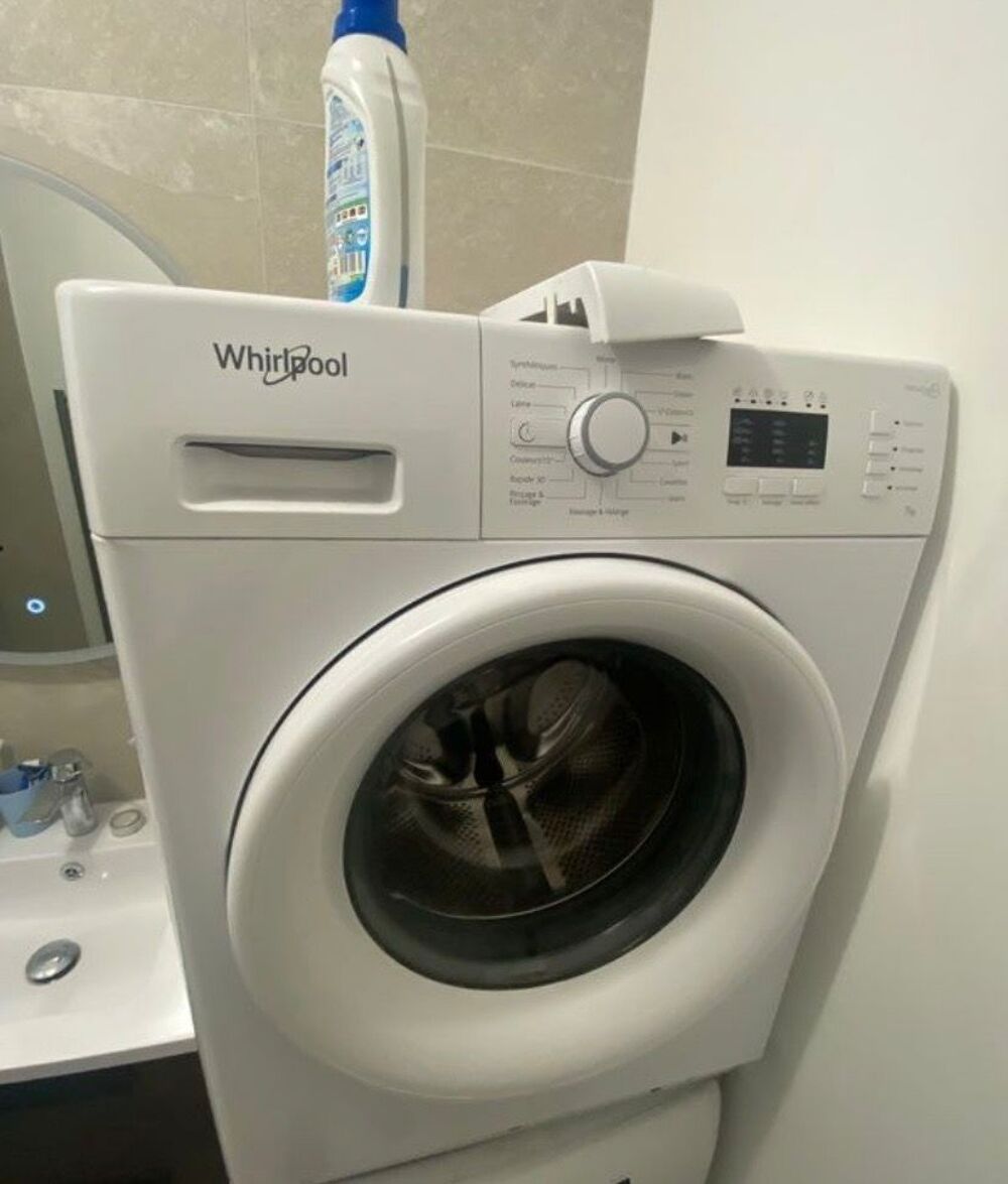 Machine &agrave; laver 6kg Whirlpool neuf Electroménager