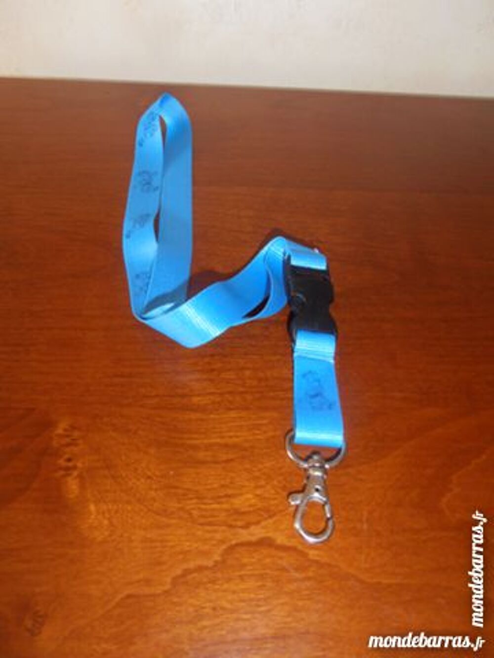 Tour de cou bleu (28A) Bijoux et montres