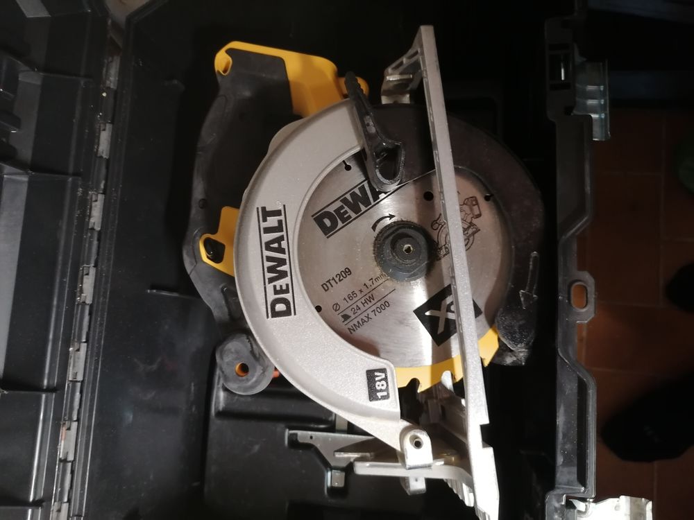 scie circulaire Dewalt 18v &agrave; batterie Bricolage