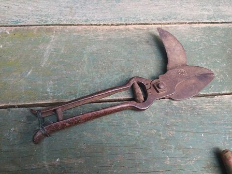 Ancien Sécateur Serpe Coupe Drageon Viticulture Vigne 39 Loches (37)