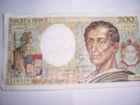 2 B  200 frs Montesquieu  1982/1983 + 1 billet  5 f  1966    15 Soullans (85)