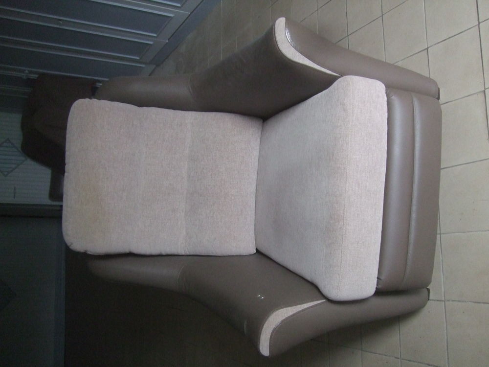 canap&eacute; fixe + fauteuil Meubles