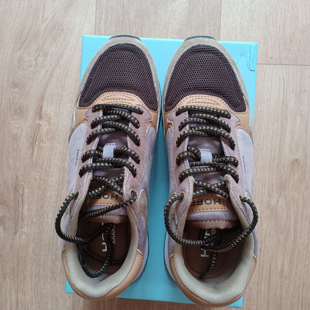 Tennis HOFF mod&egrave;le Krakow, pointure 38, neuves Chaussures
