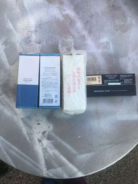 Produits et encre japonaise pour qualigraphe  35 Paris 20 (75)