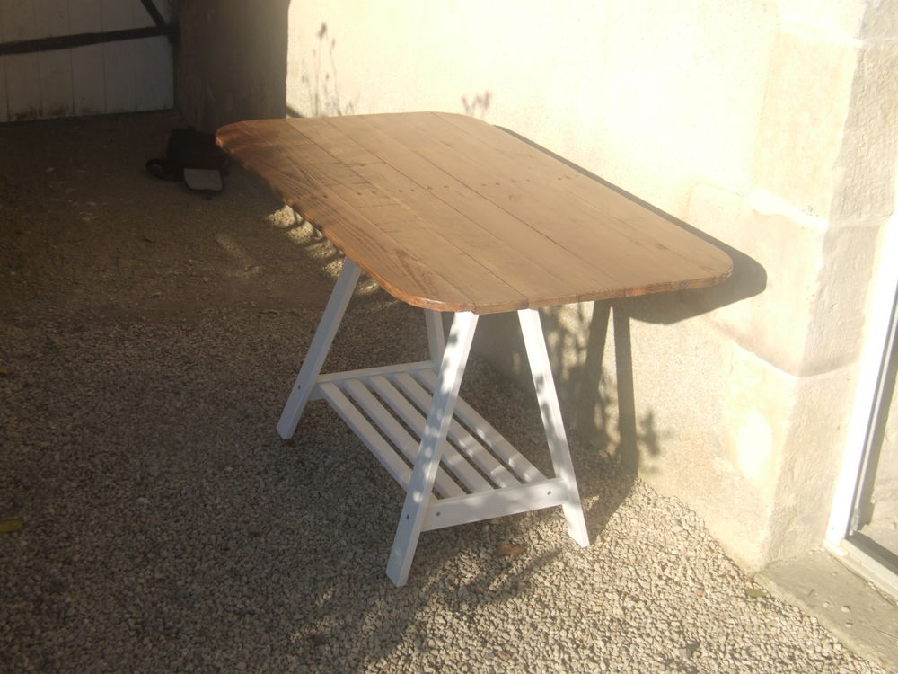 Table unique en bois Meubles
