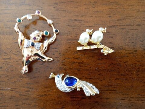 3 BROCHES FANTAISIES 10 Elbeuf (76)