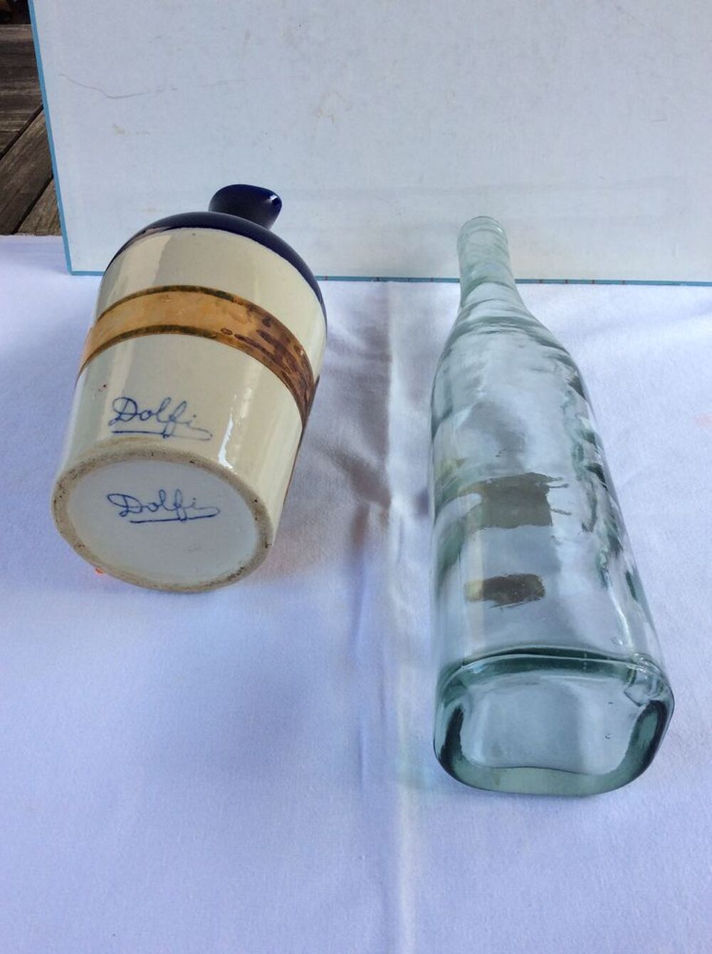 Flacon Cura&ccedil;ao Dolfi et bouteille verre souffl&eacute; Mirabelle 