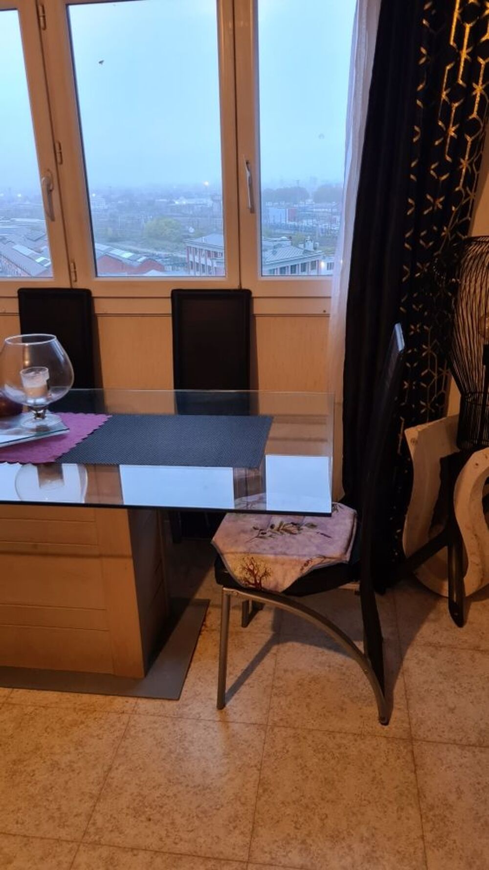 table &agrave; manger Meubles