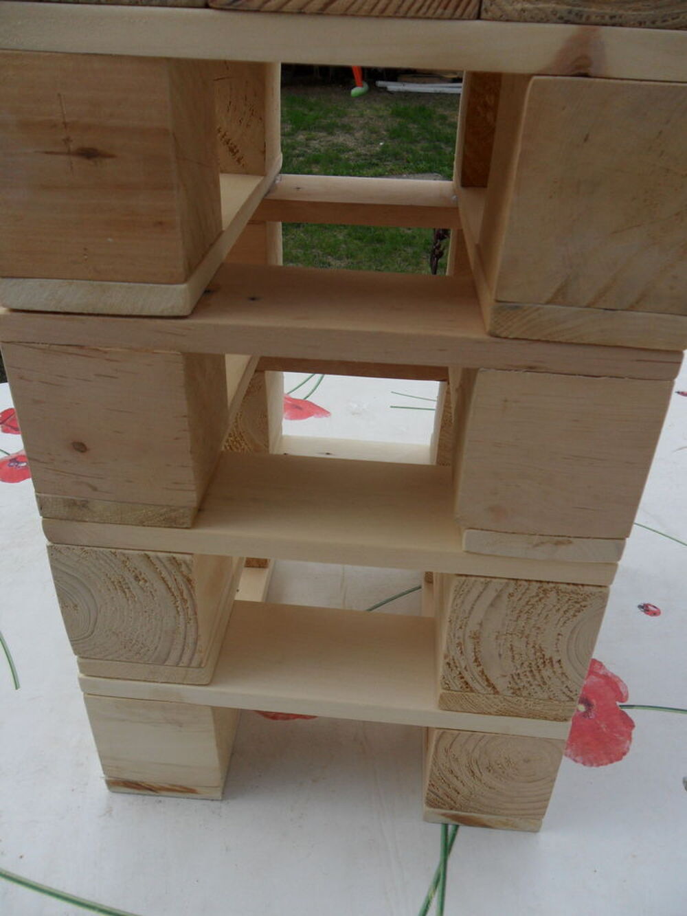 TABLE D'APPOINT CARREE TABLE BOIS 100 % RECYCLE Meubles