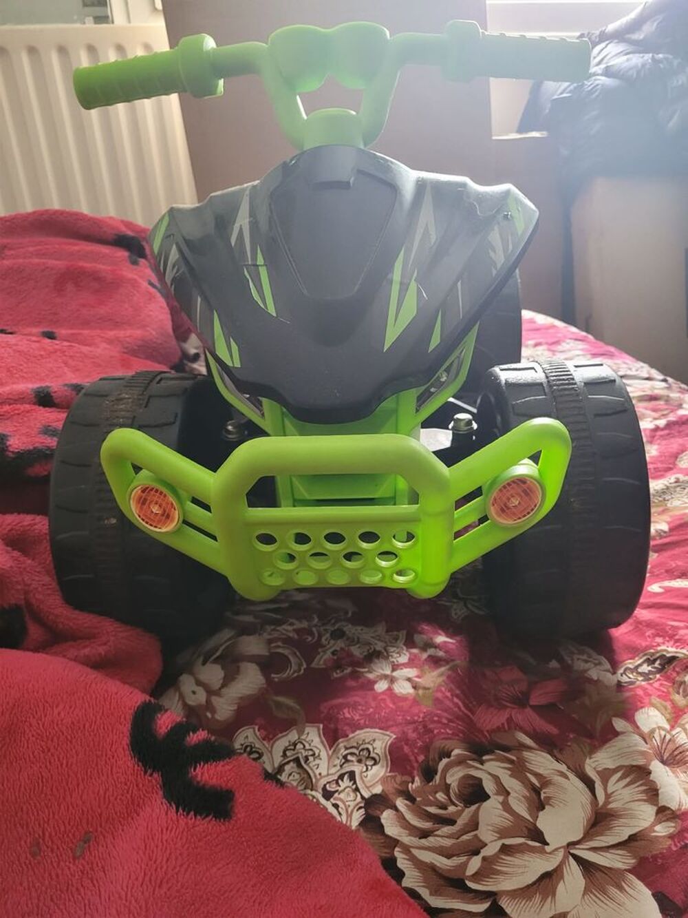 Quad &eacute;lectrique enfant Jeux / jouets