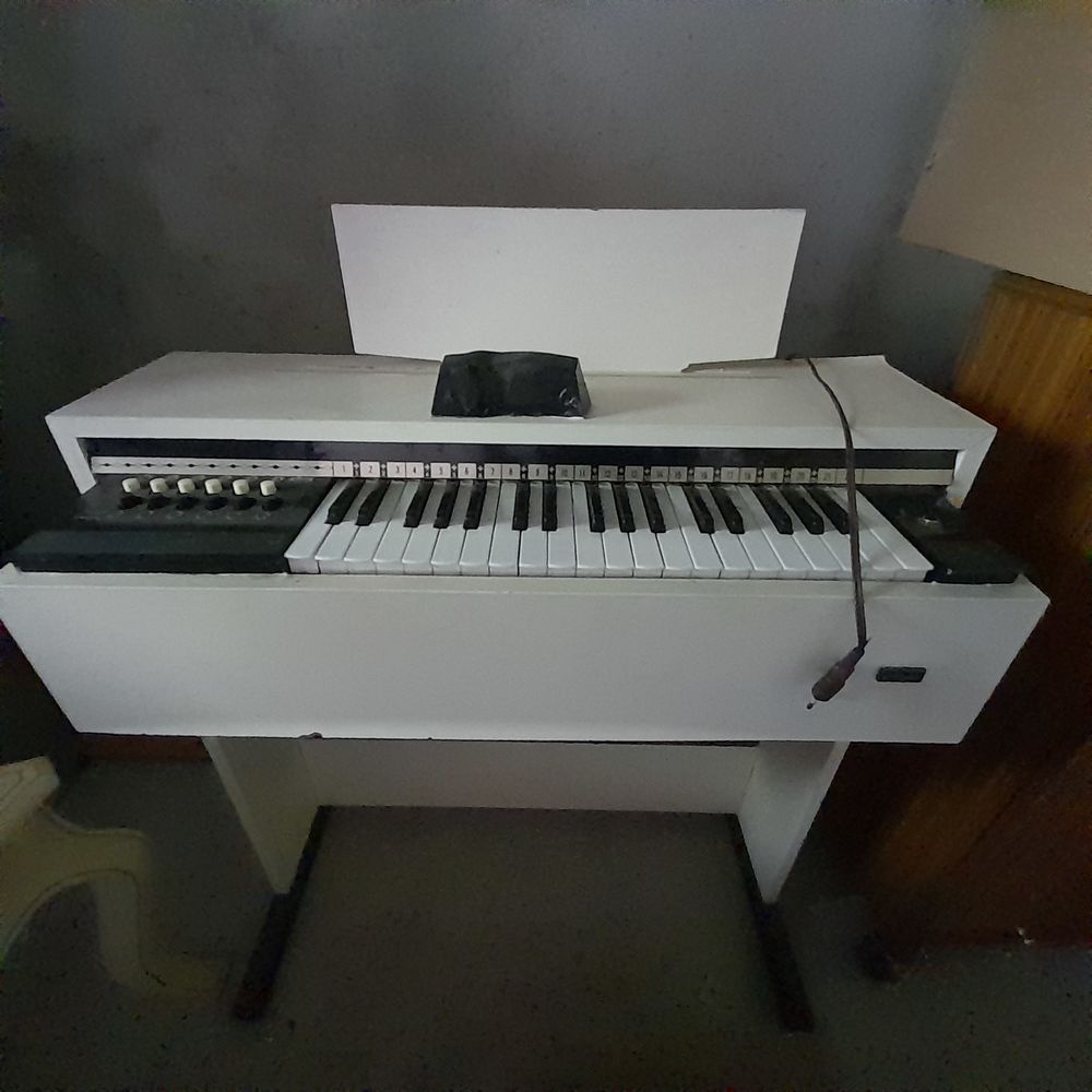 Piano/orgue numerique Instruments de musique