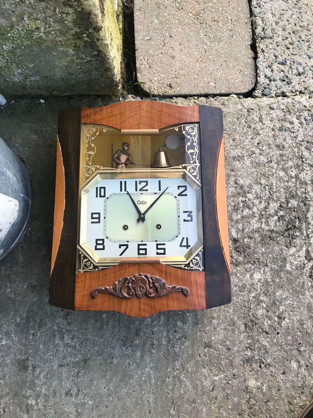 Recherche carillons Meubles