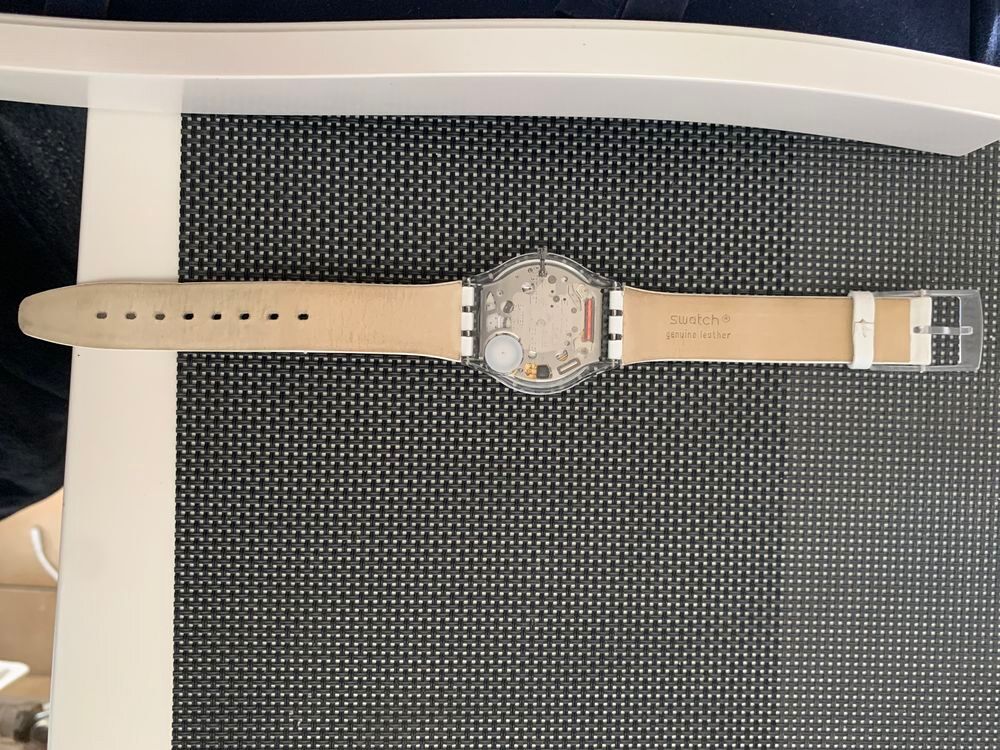 Montre Swatch lustrous bliss diamants Bijoux et montres