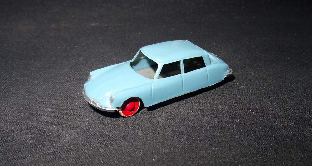JOUEF MICRO VOITURE Ho CITROEN DS 19 BLEUE Jeux / jouets