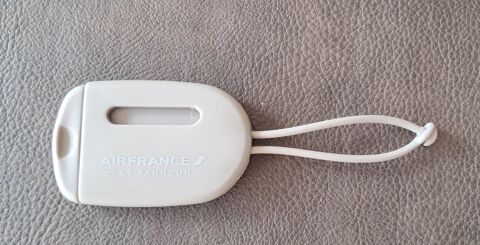 porte tiquette valise de voyage air france by le tanneur 3 Carnon Plage (34)