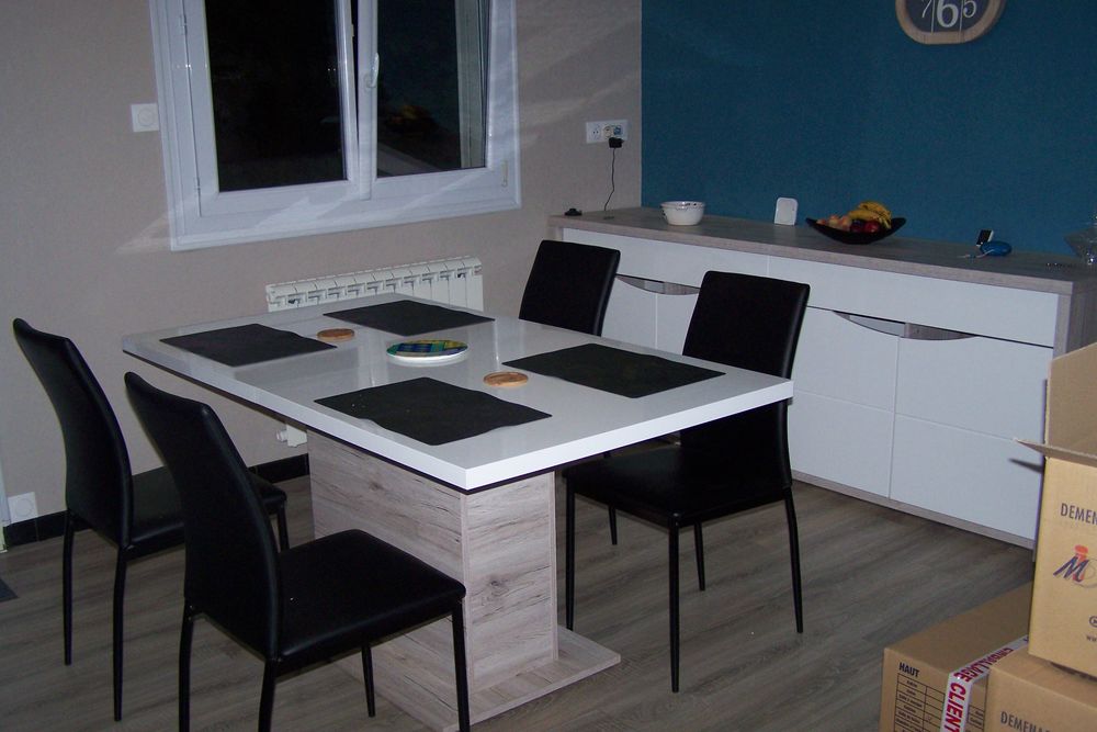 meuble + table+4 chaises de salle &agrave; manger Meubles