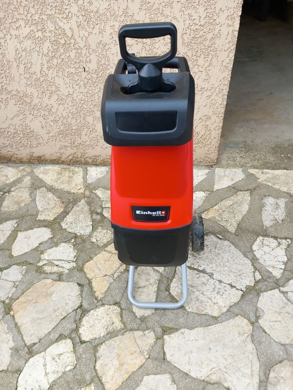 Broyeur de v&eacute;g&eacute;taux &eacute;lectrique Jardin