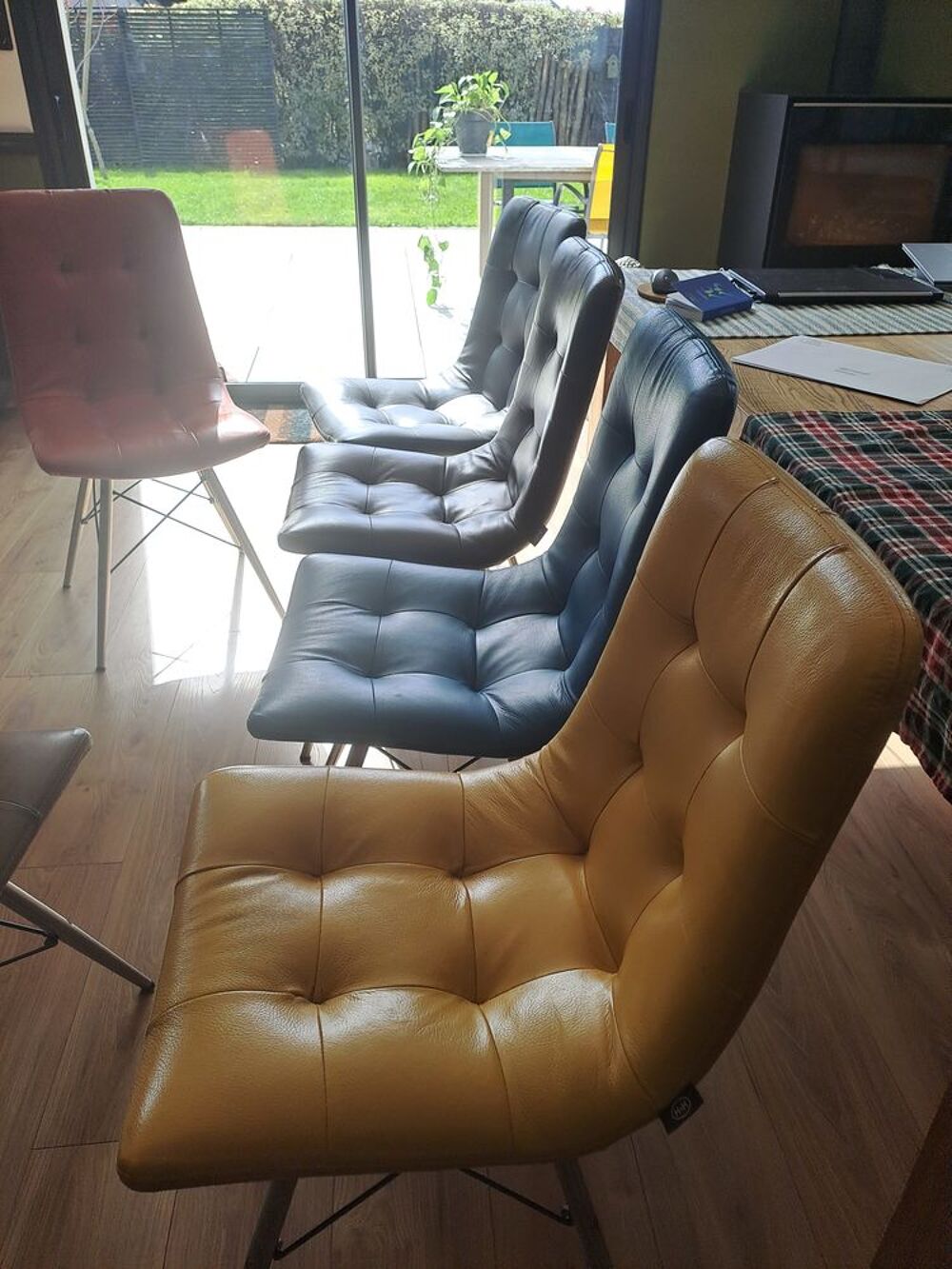 Chaises cuir Meubles