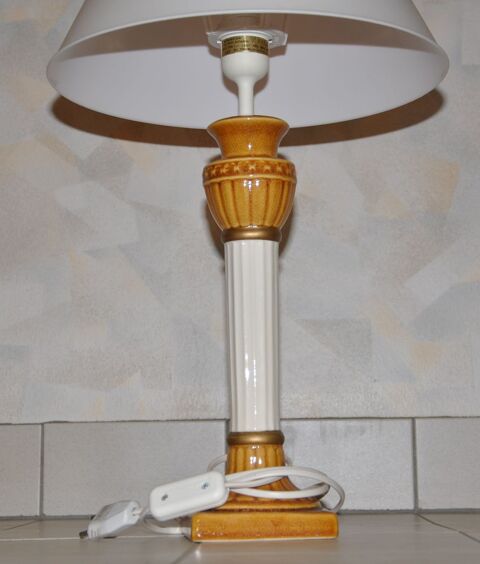 Lampe sur pied 10 Chantonnay (85)