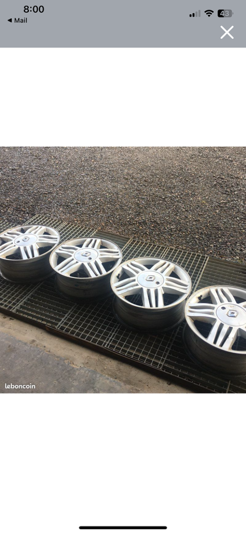 Pi&egrave;ces et &eacute;quipements Voiture Pi&egrave;ces et &eacute;quipements Voiture  occasion Granges-sur-Vologne 88640