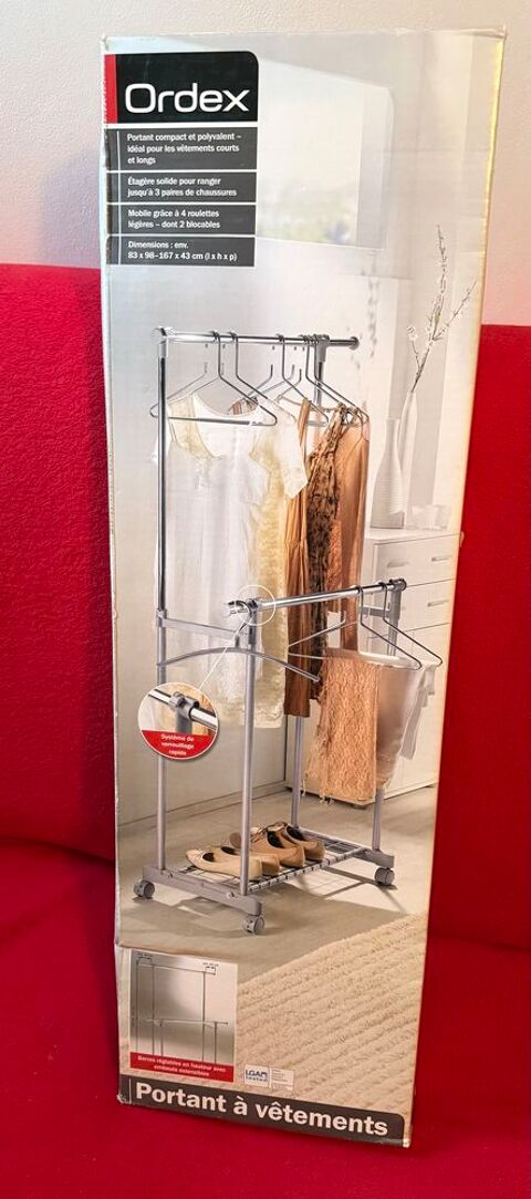 PORTE VETEMENTS DOUBLE ET CHAUSSURES Villeneuve-l�s-Avignon (30)