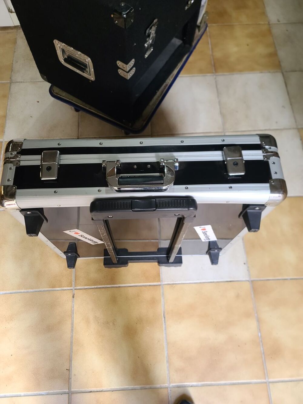 FLIGHT CASE DJ pour transports de CD ou Autre Instruments de musique