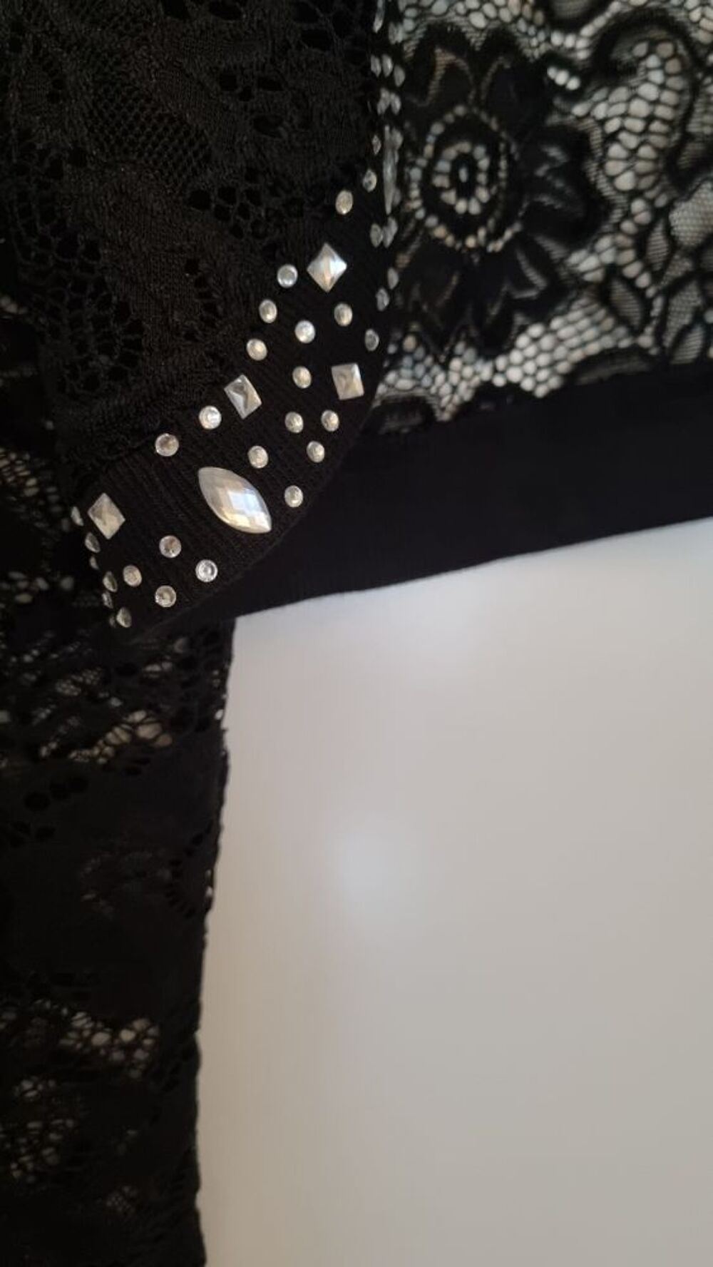 Bol&eacute;ro noir Vêtements