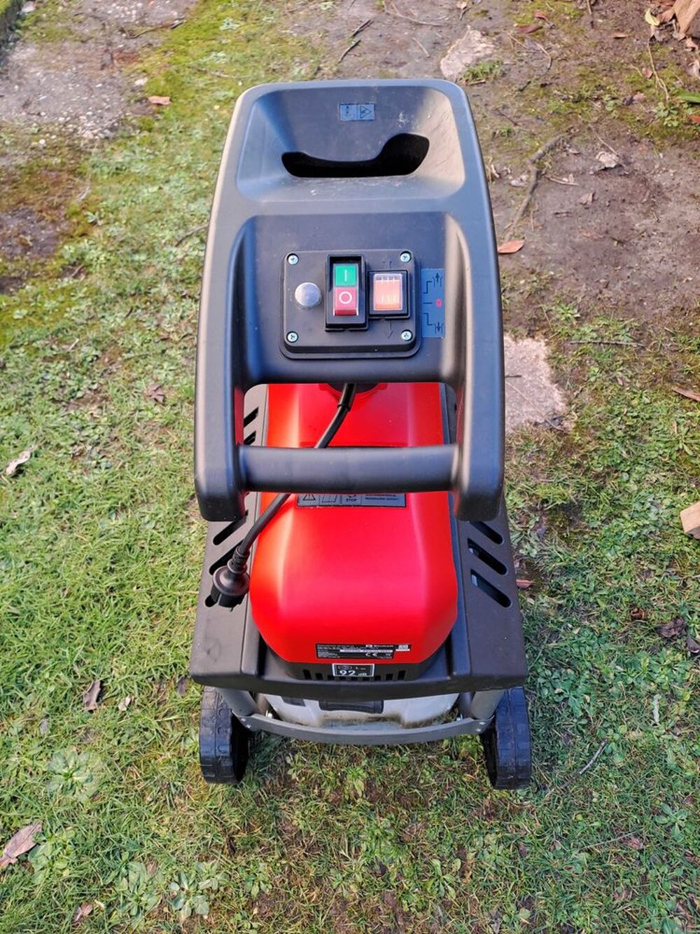 Broyeur v&eacute;g&eacute;taux moteurs &eacute;lectriques chalumeau. Bricolage
