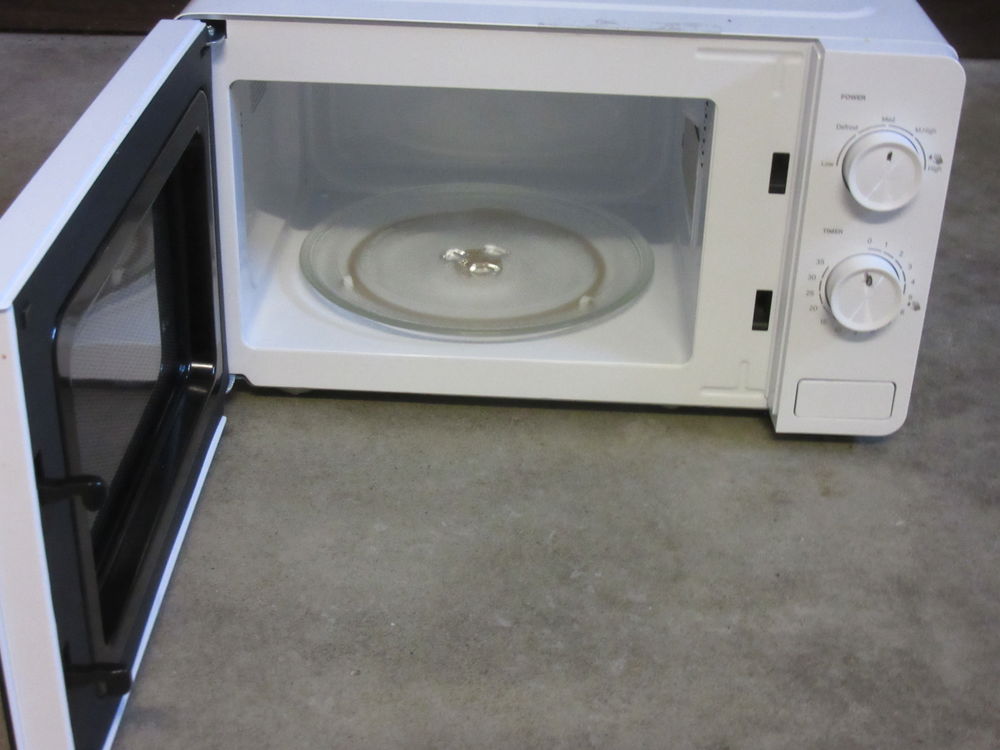 micro onde 700w Electroménager