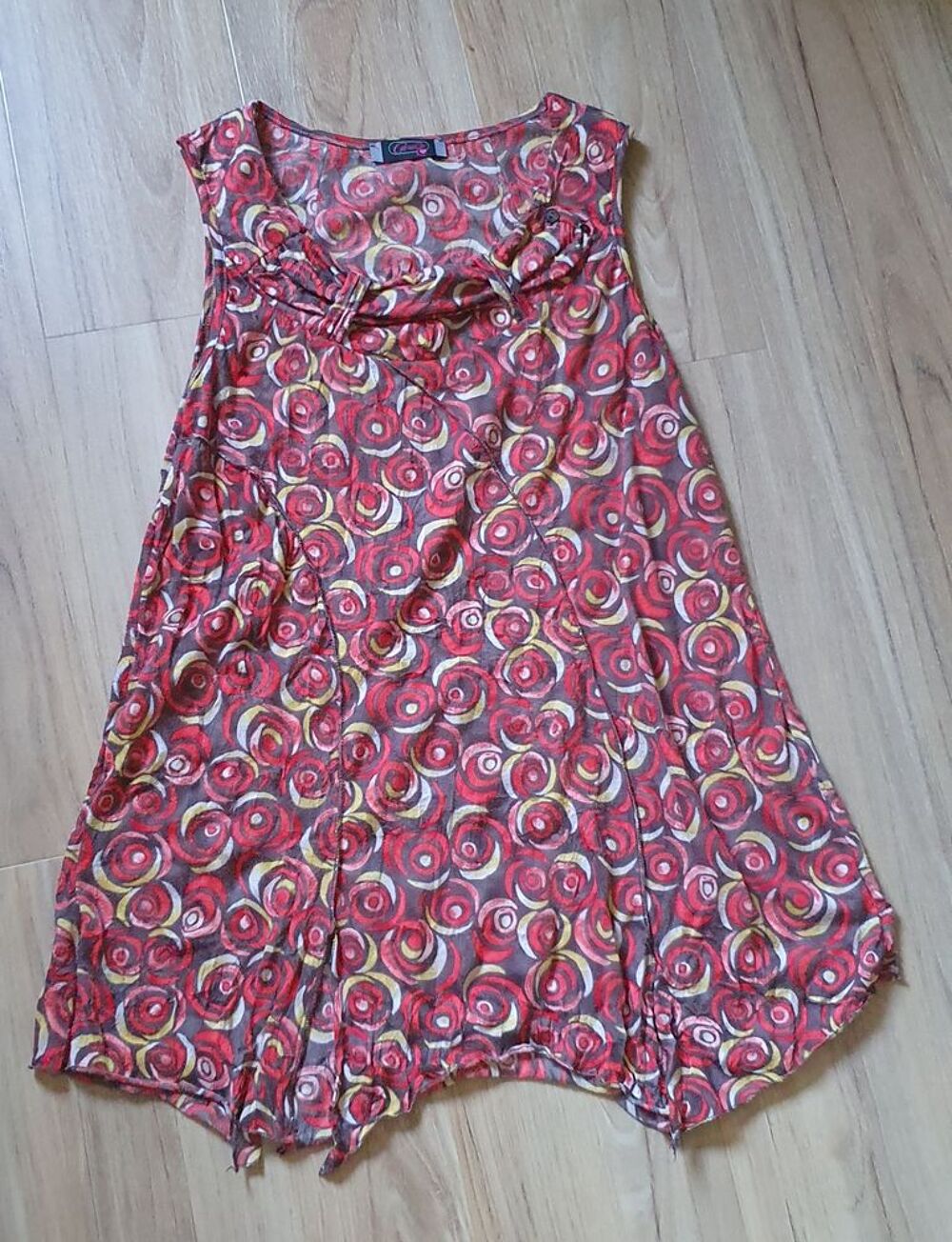 Tunique Carnaby rouge
Vêtements