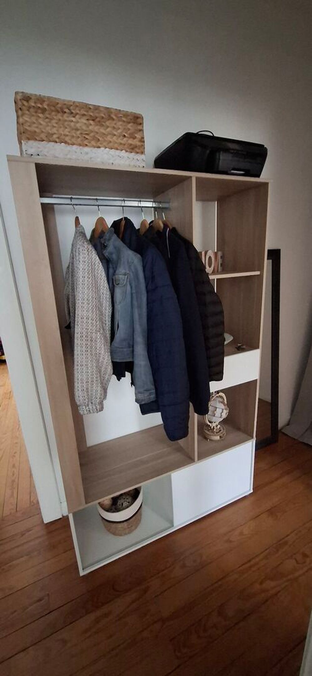 Meuble PENDERIE VESTIAIRE GHOST 7628VEST
Meubles