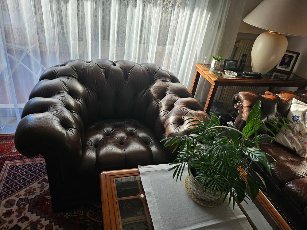 CANAP&Eacute; &amp; 2 FAUTEUILS CHESTERFIELD Meubles