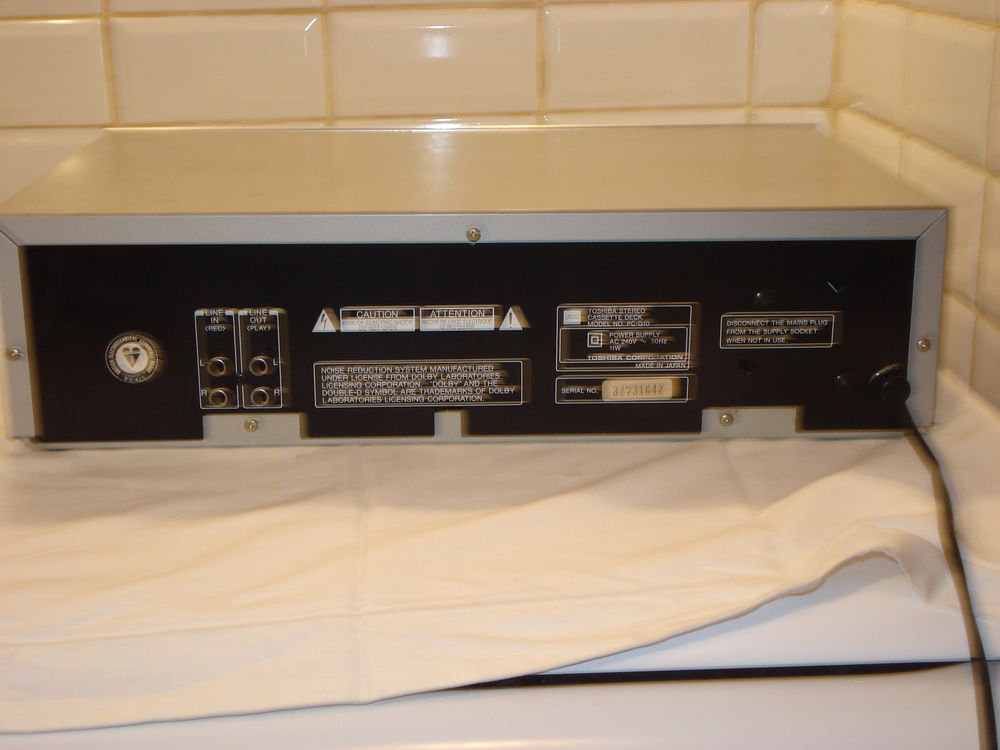 Lecteur/enregistreur de cassette hifi st&eacute;r&eacute;o TOSHIBA,model P Audio et hifi