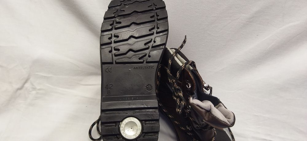 
chaussures s&eacute;curit&eacute; haute Honeywell neuves Chaussures