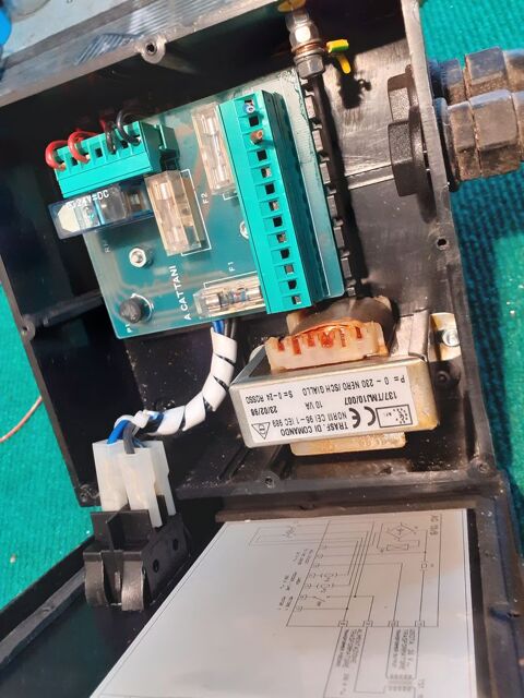 coffret electrique 50 Saint-Quentin (02)