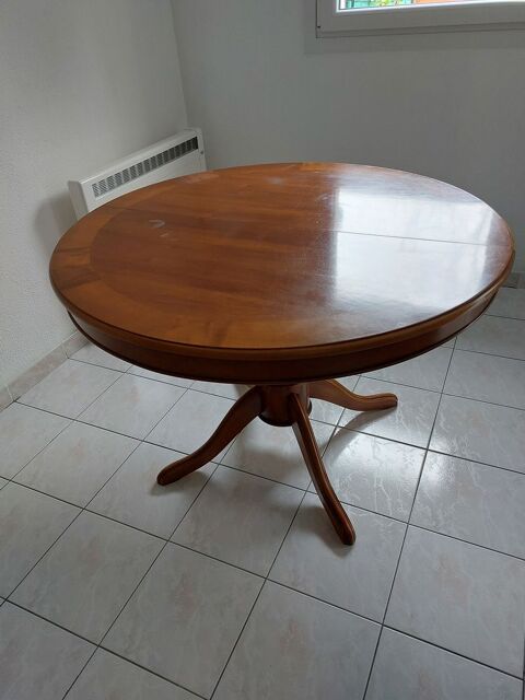 TABLE RONDE EN MERISIER AVEC UNE RALLONGE (6 � 8 perqonnes) 50 Le Ch�telet-en-Brie (77)