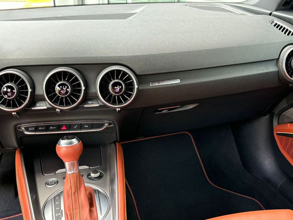 TT Coup&eacute; 45 TFSI 245 S tronic 7 Quattro 20 Years 2019 occasion 69007 Lyon