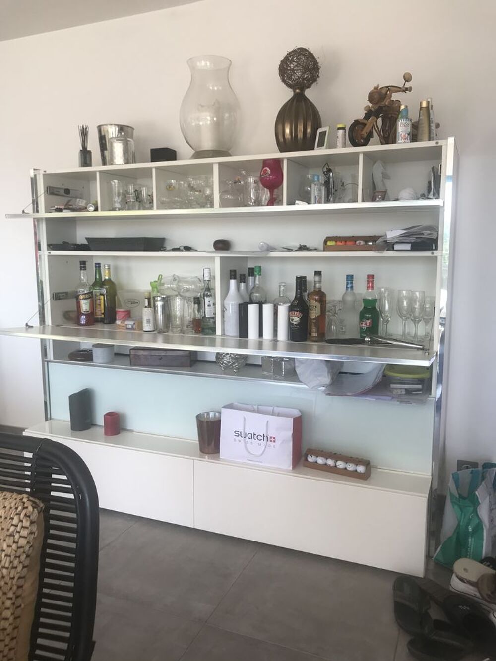 Meuble design bar quasi neuf Meubles